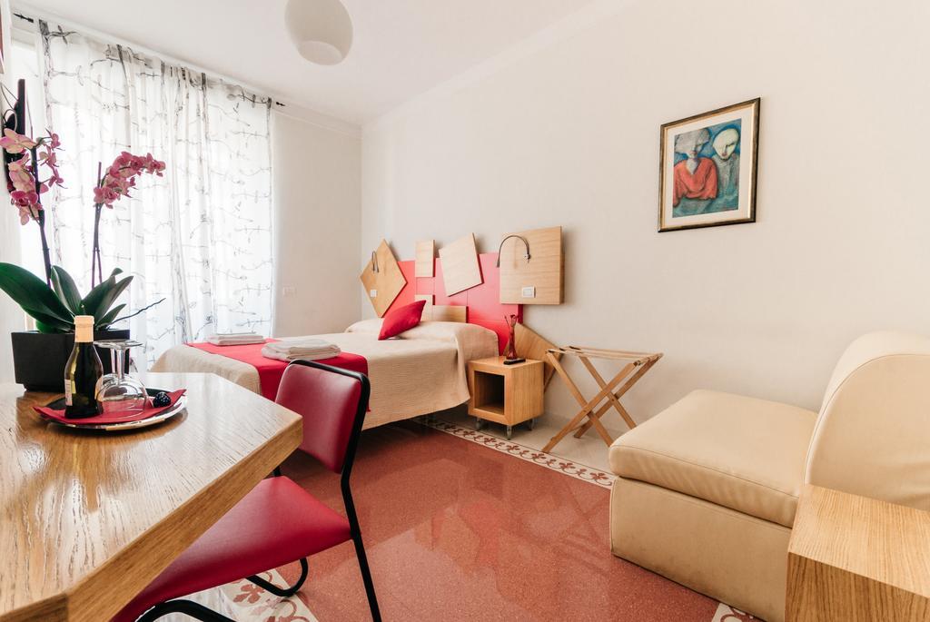 Adriano Augusto Bed & Breakfast Roma Phòng bức ảnh